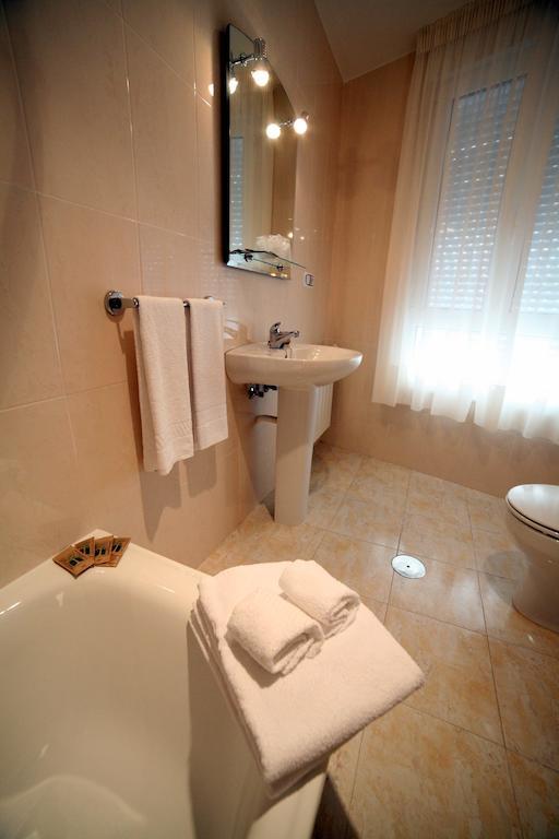 Hotel Rio Ulla Monterroso Zewnętrze zdjęcie