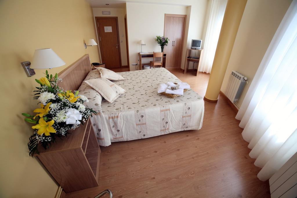 Hotel Rio Ulla Monterroso Zewnętrze zdjęcie